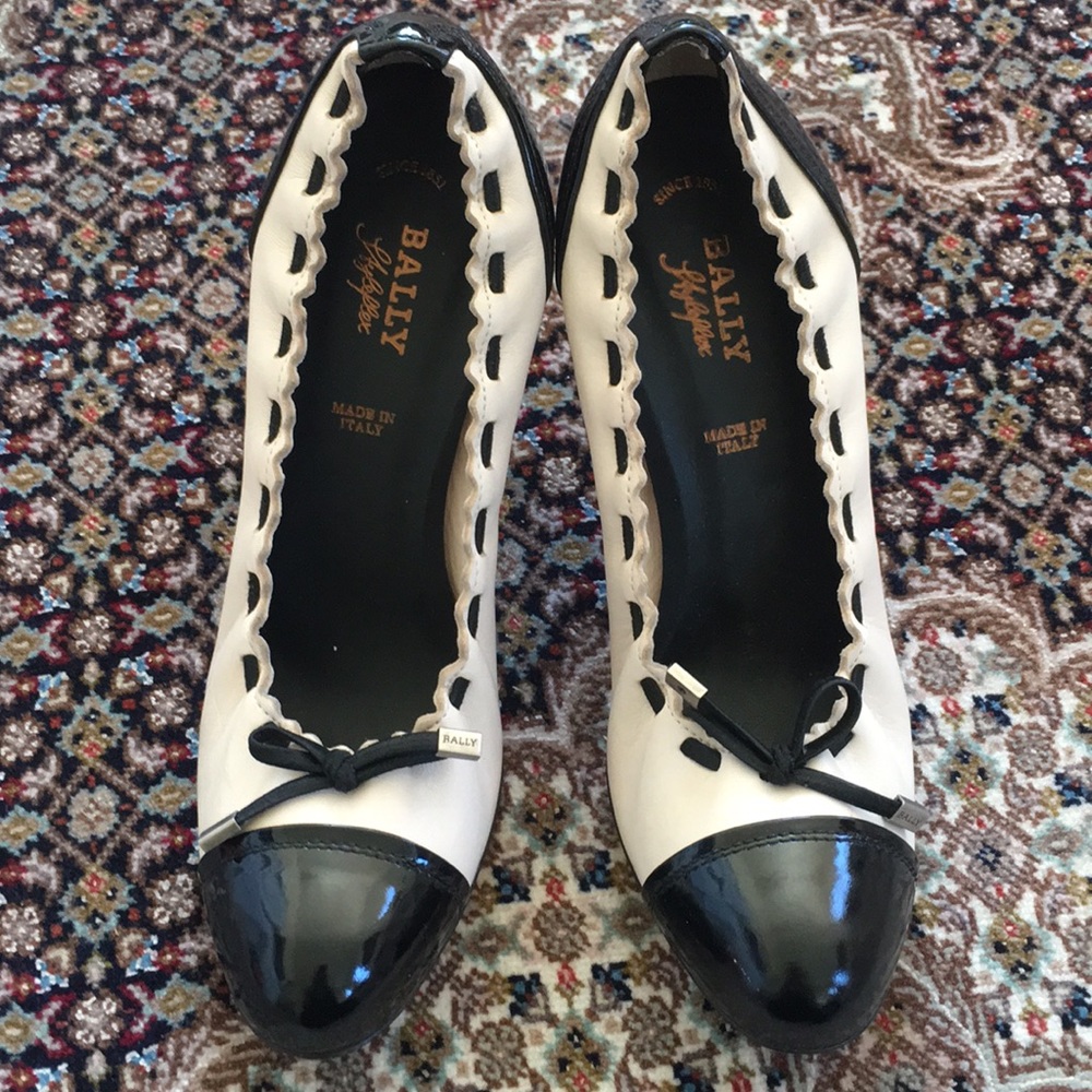Bally size 39, 8.5 new